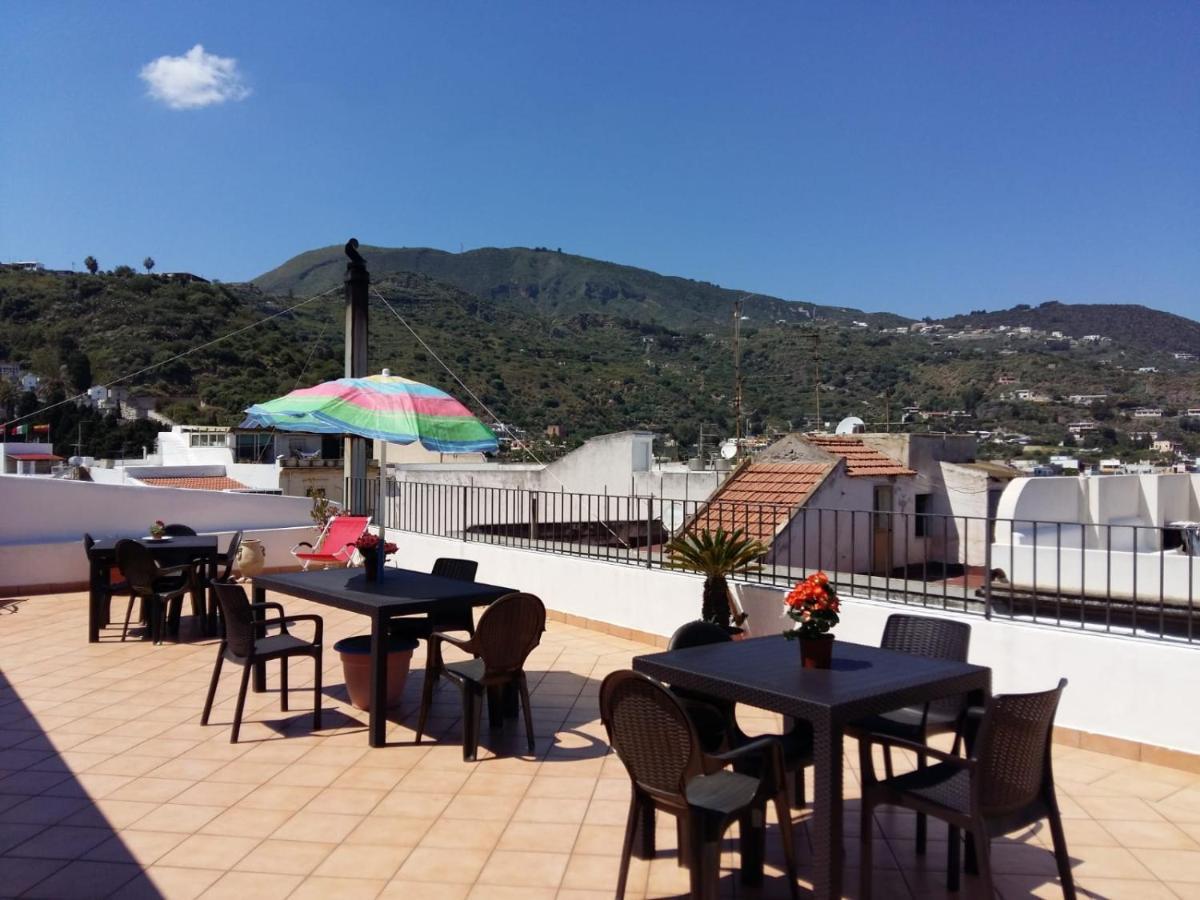 Lipari Centro Storico Flat 7 Min From Port Apartment Exterior photo