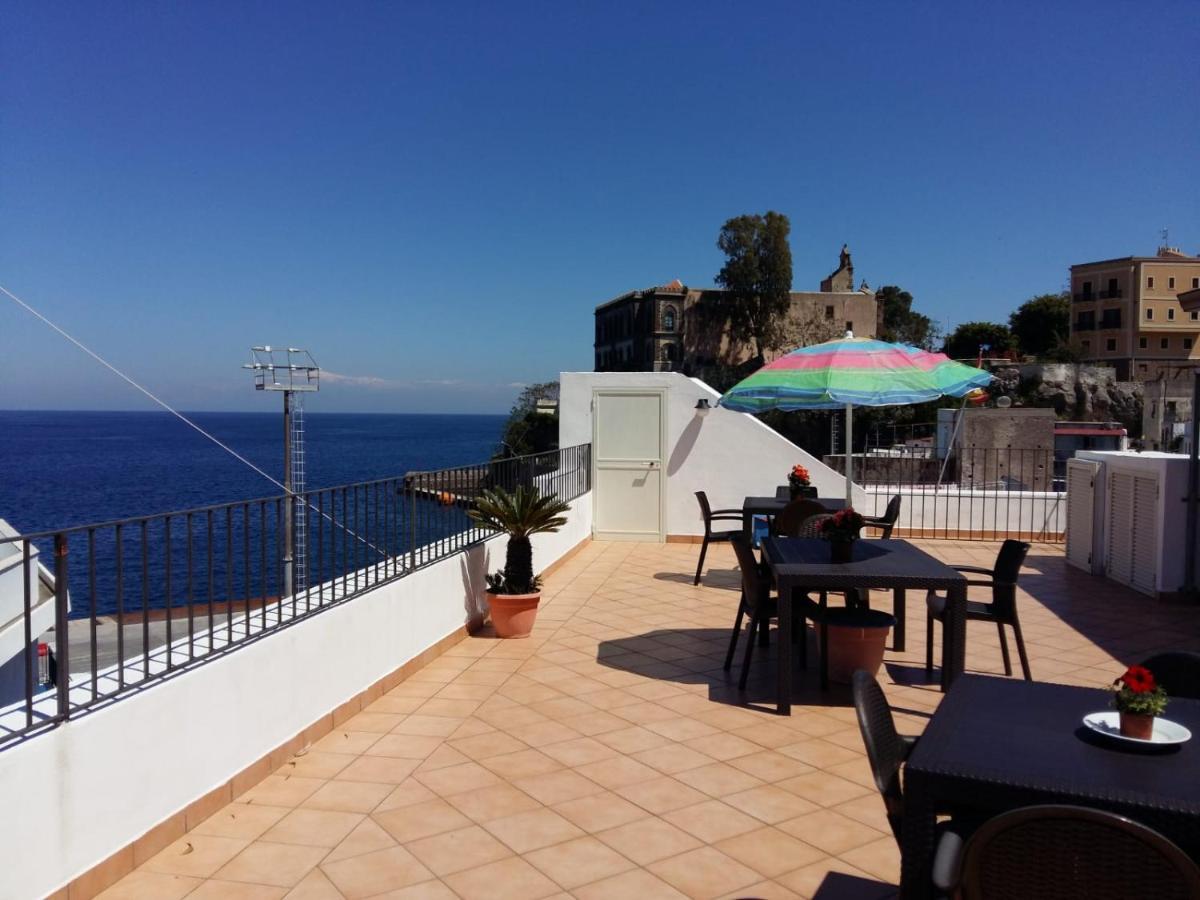 Lipari Centro Storico Flat 7 Min From Port Apartment Exterior photo