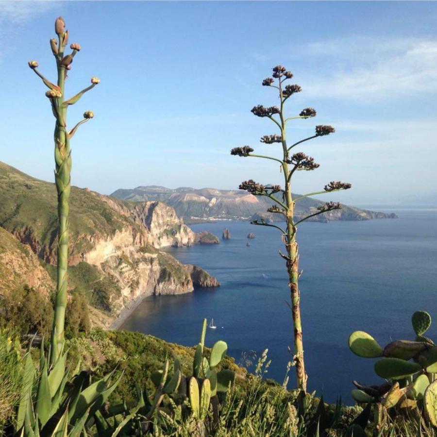 Lipari Centro Storico Flat 7 Min From Port Apartment Exterior photo